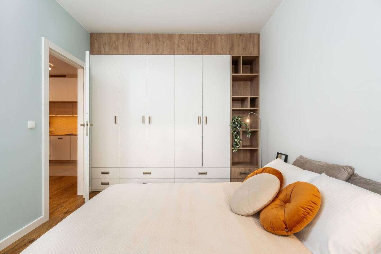 Apartament Sunlit Wola Business Center *